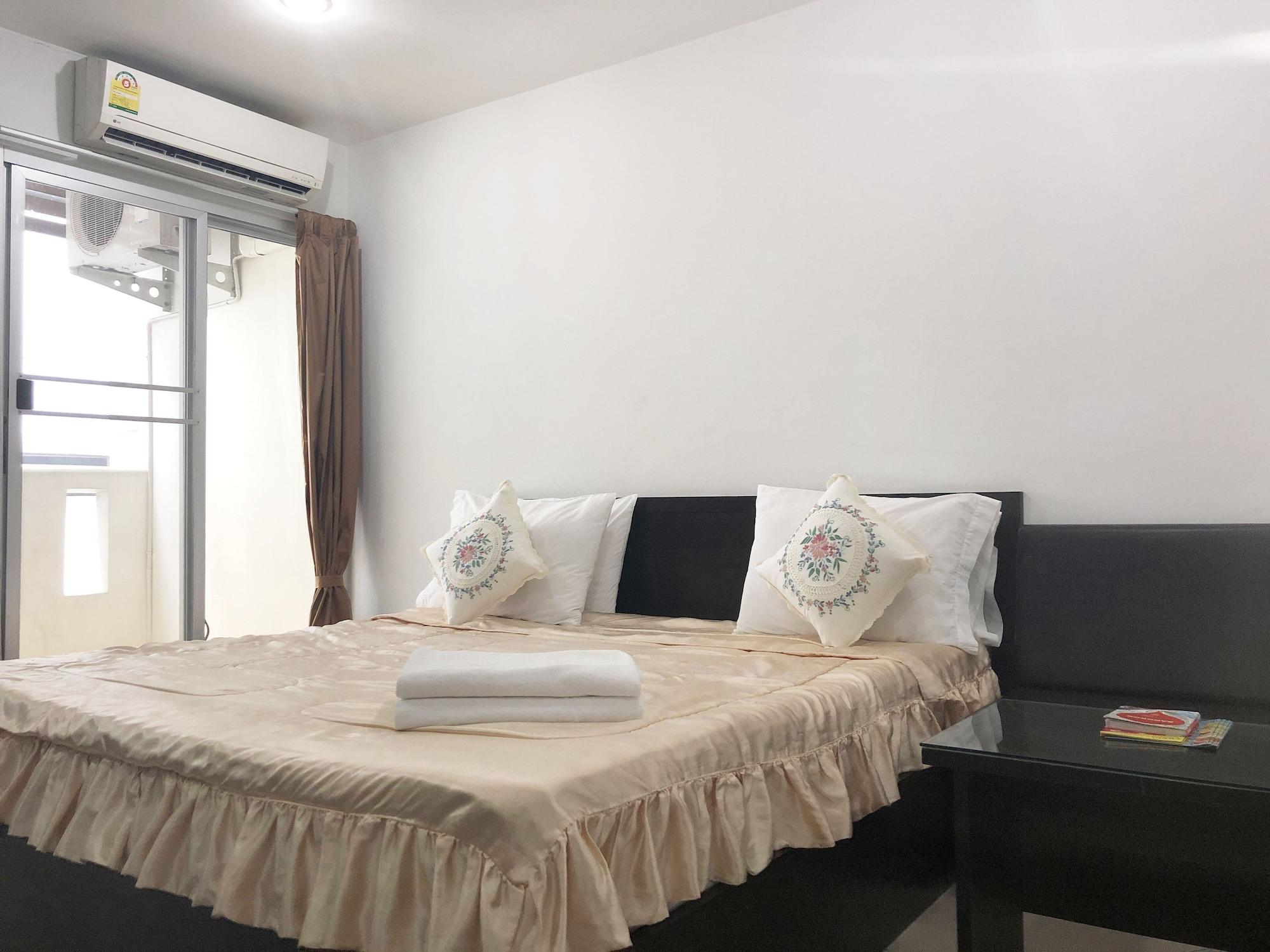 Aravinda Living Home Bangkok Esterno foto
