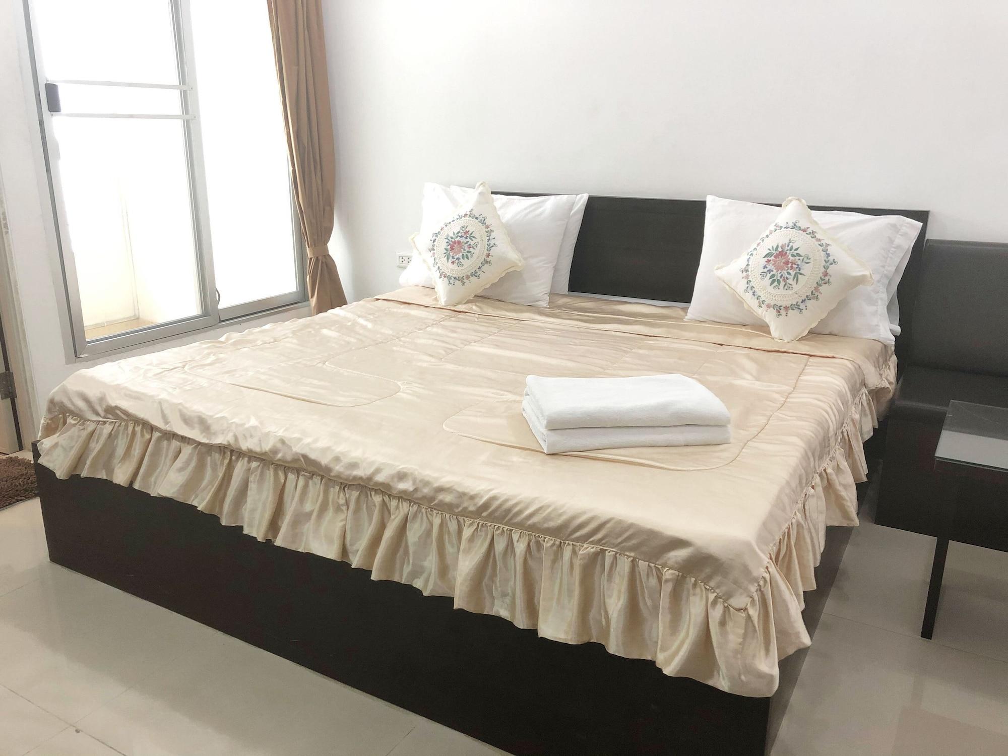 Aravinda Living Home Bangkok Esterno foto
