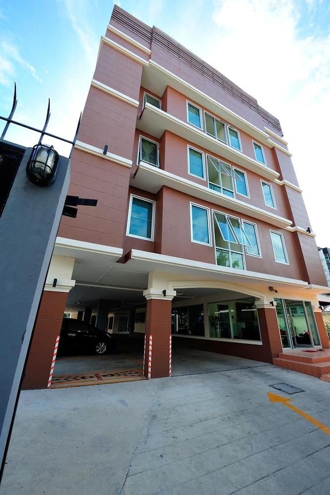 Aravinda Living Home Bangkok Esterno foto