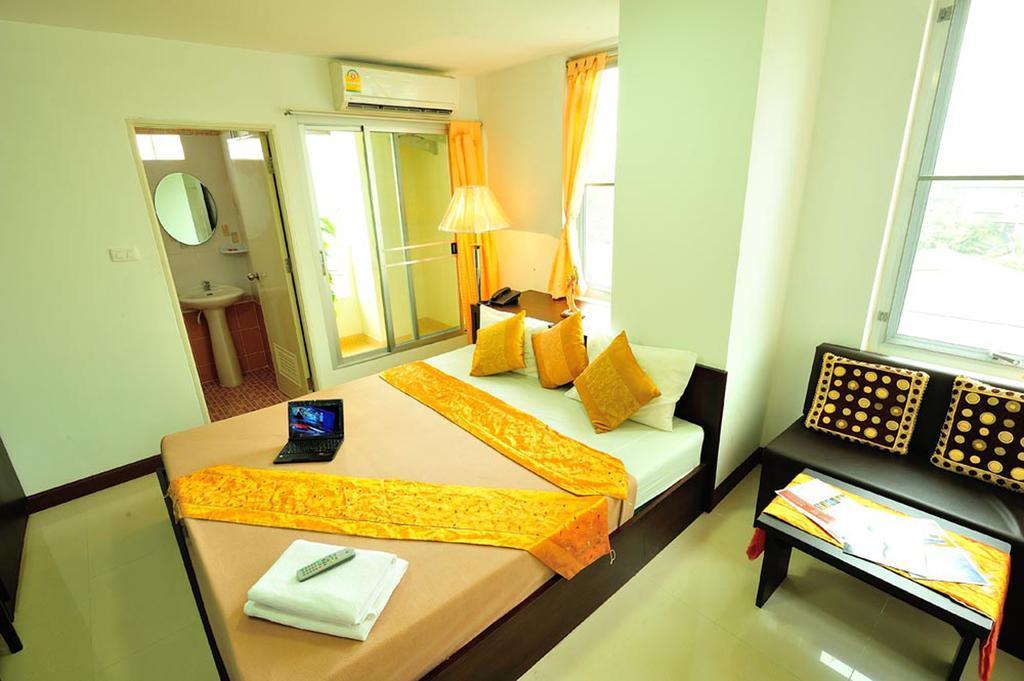 Aravinda Living Home Bangkok Esterno foto