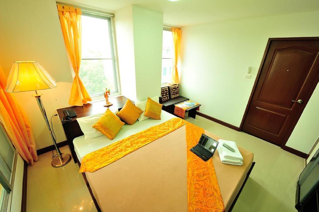 Aravinda Living Home Bangkok Esterno foto