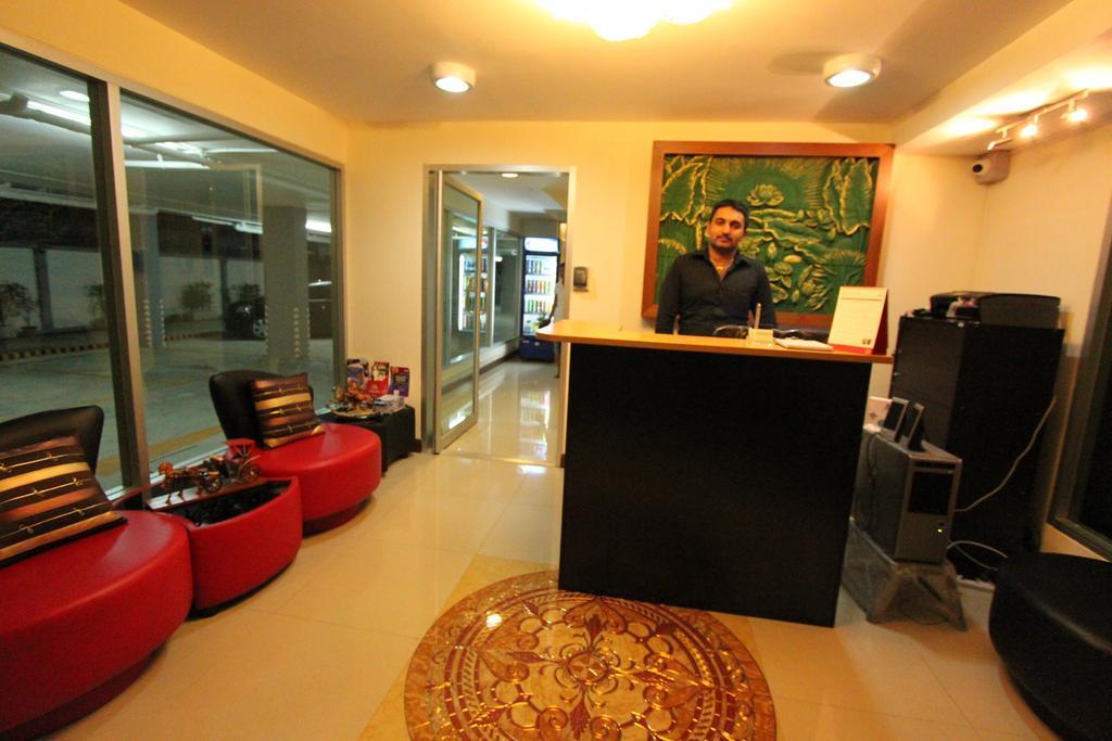 Aravinda Living Home Bangkok Esterno foto