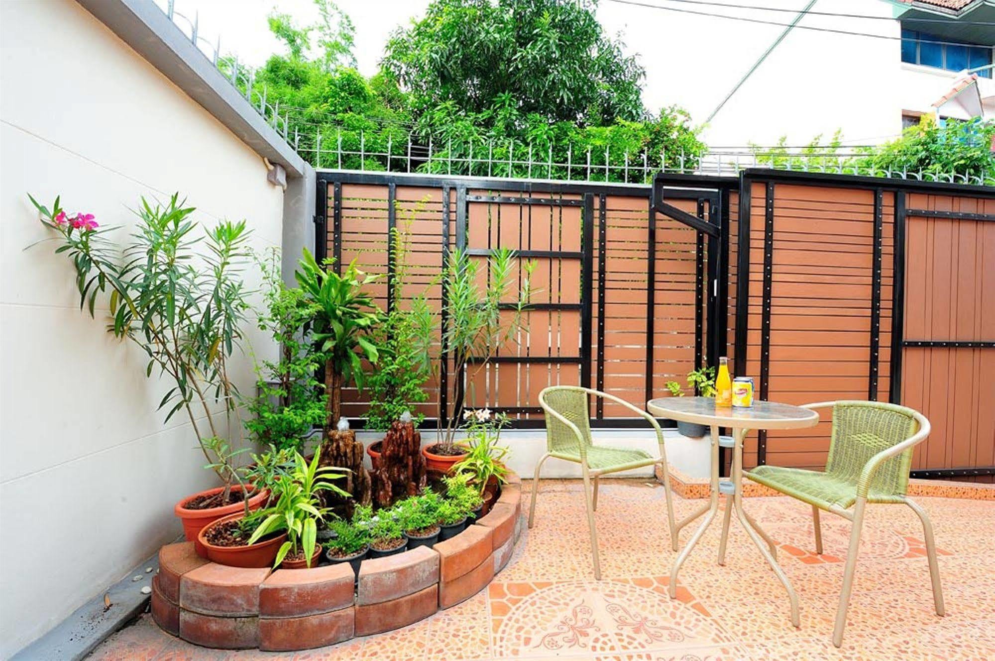 Aravinda Living Home Bangkok Esterno foto